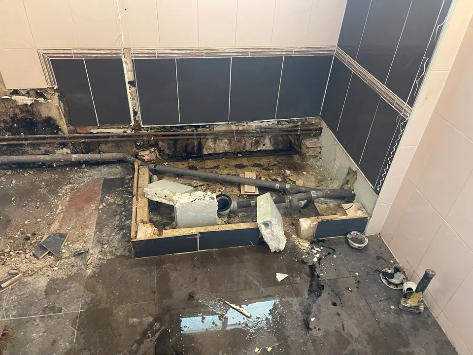 Démolition de l'ancienne douche