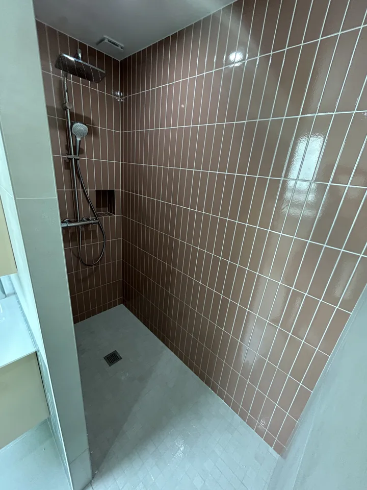 Douche à l'italienne carrelée